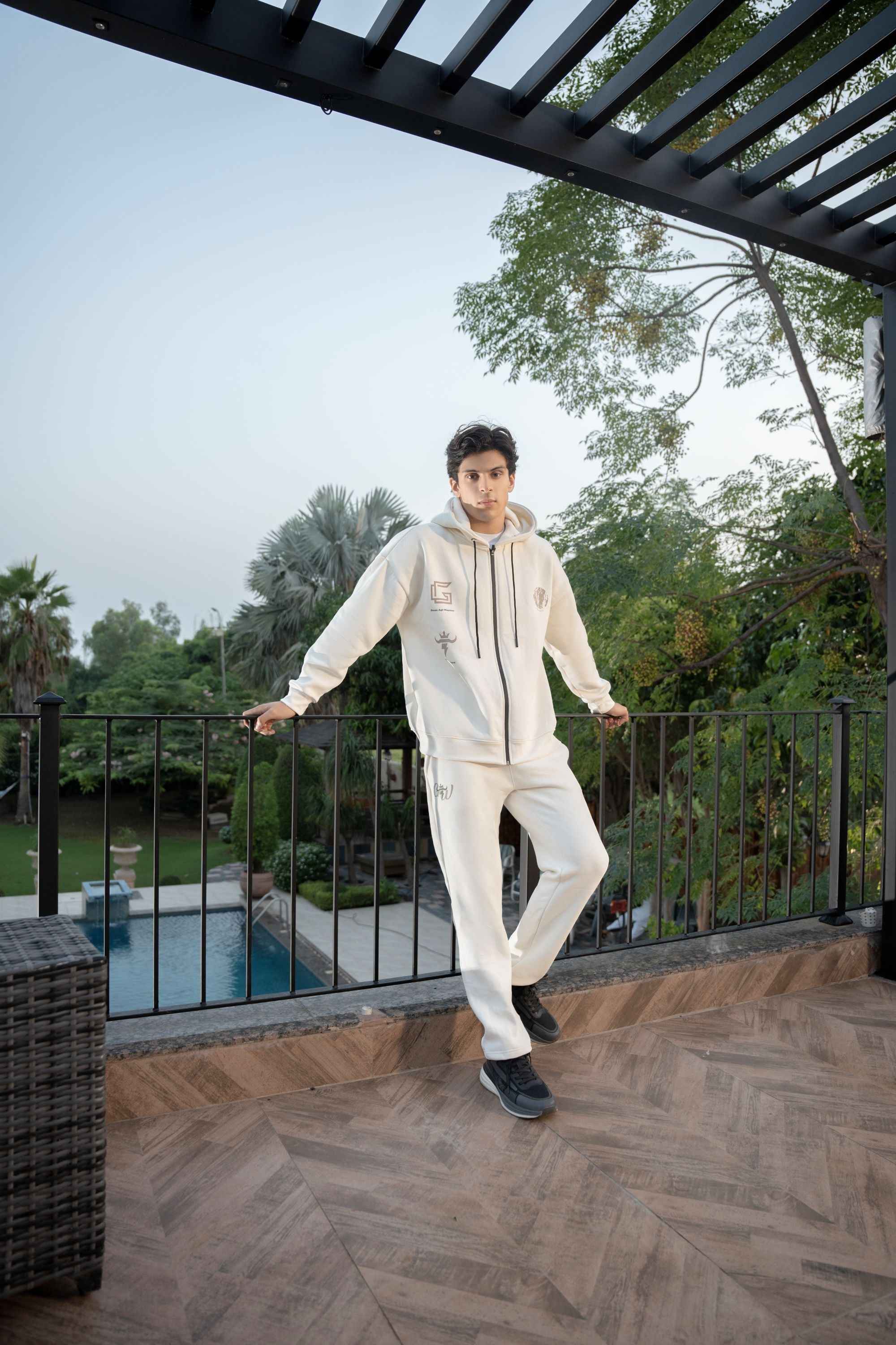 Gambluss Ivory Oversized Graphic Zipper Hoodie Tracksuit | Cotton Fleece Streetwear