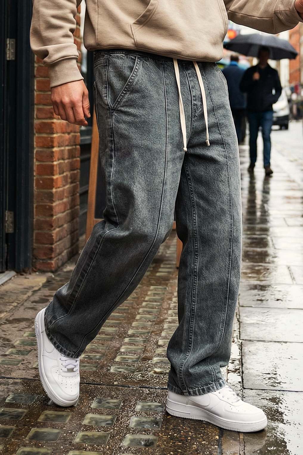 Gambluss Relaxed-Fit Elastic Belt Pleated Trouser-Grey