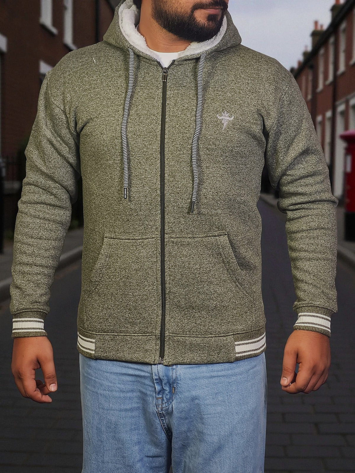 Gambluss Olive Winter Hoodie – Chain Yarn Fleece 350 GSM with Fur Inner